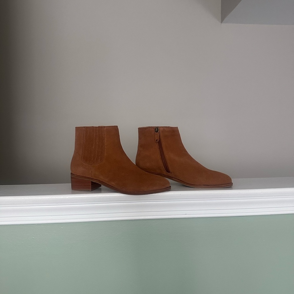 Soludos Delancey Boots - size 8.5